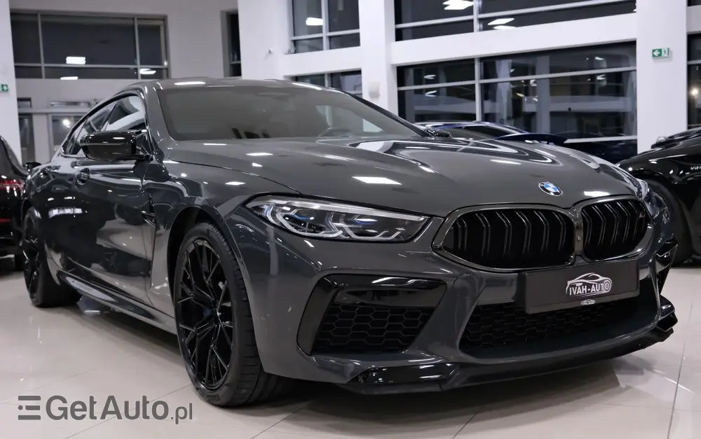BMW M8 
