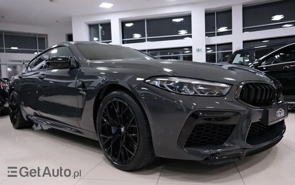 BMW M8 