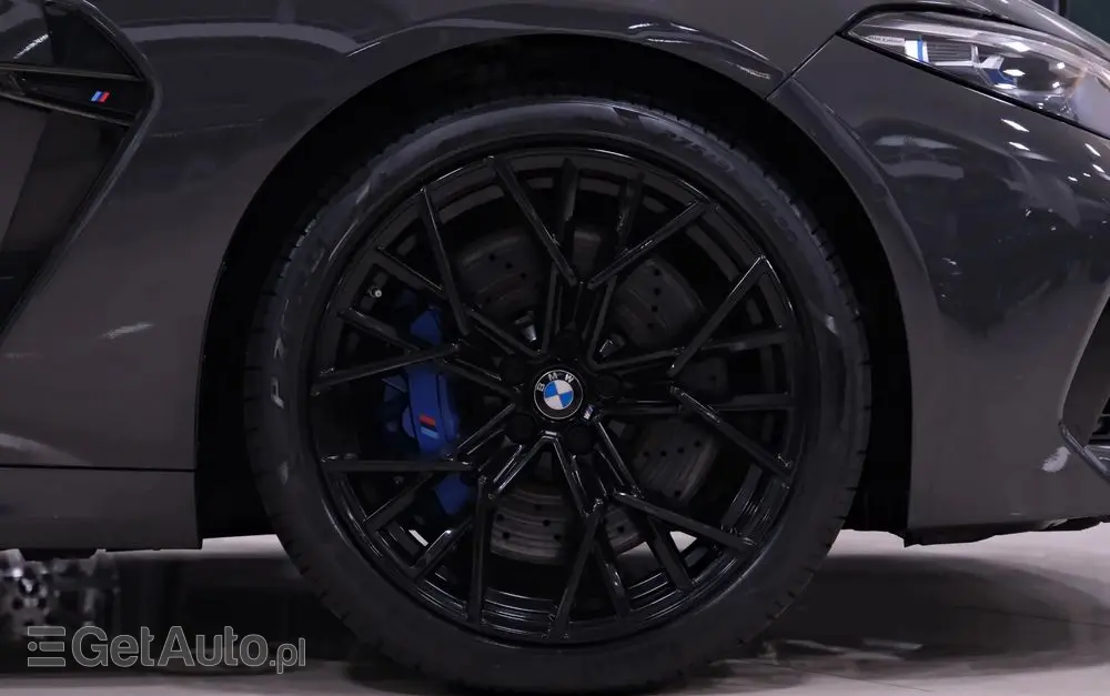 BMW M8 