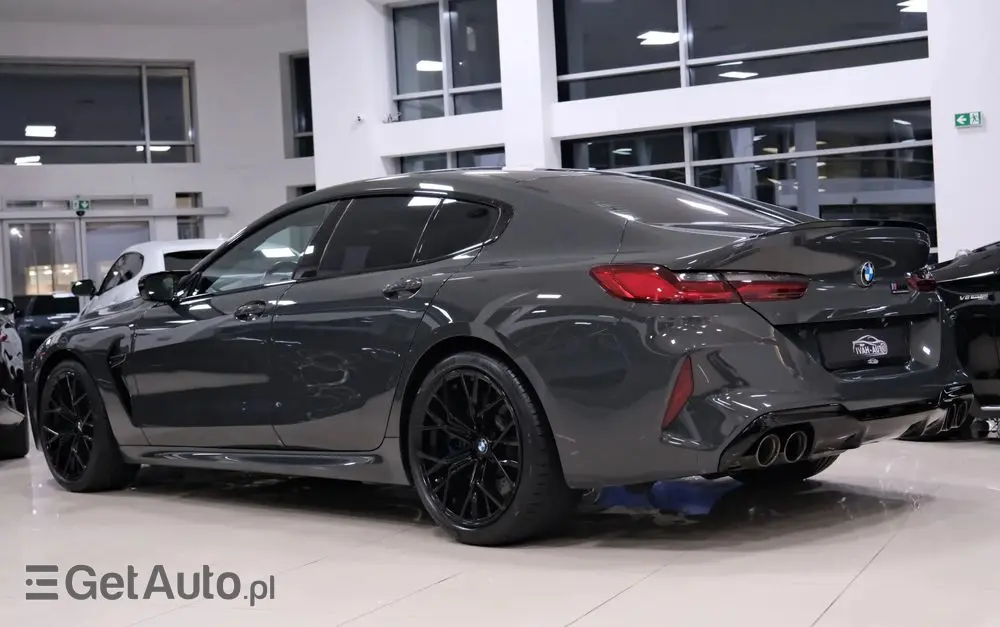 BMW M8 