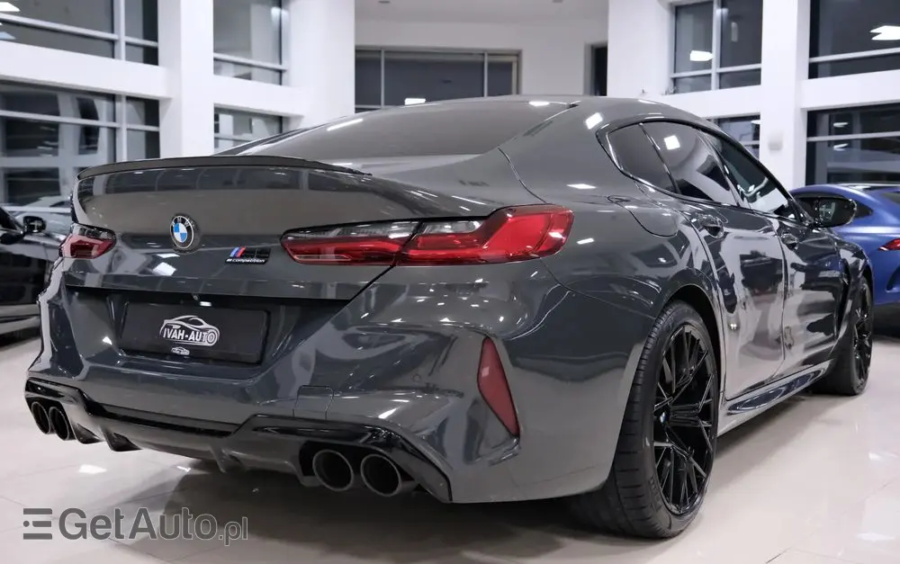 BMW M8 