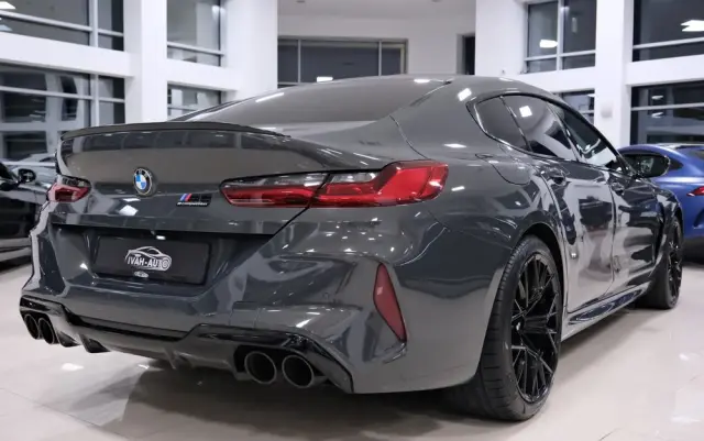 BMW M8 