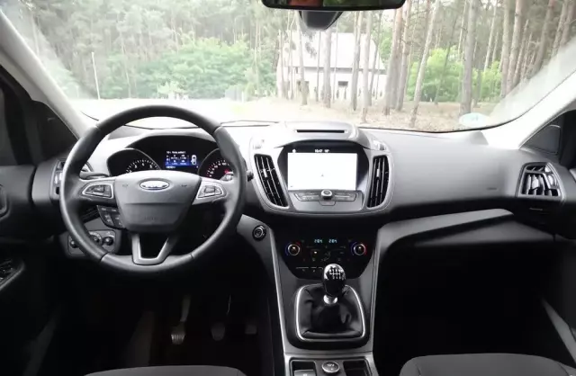 FORD Kuga 