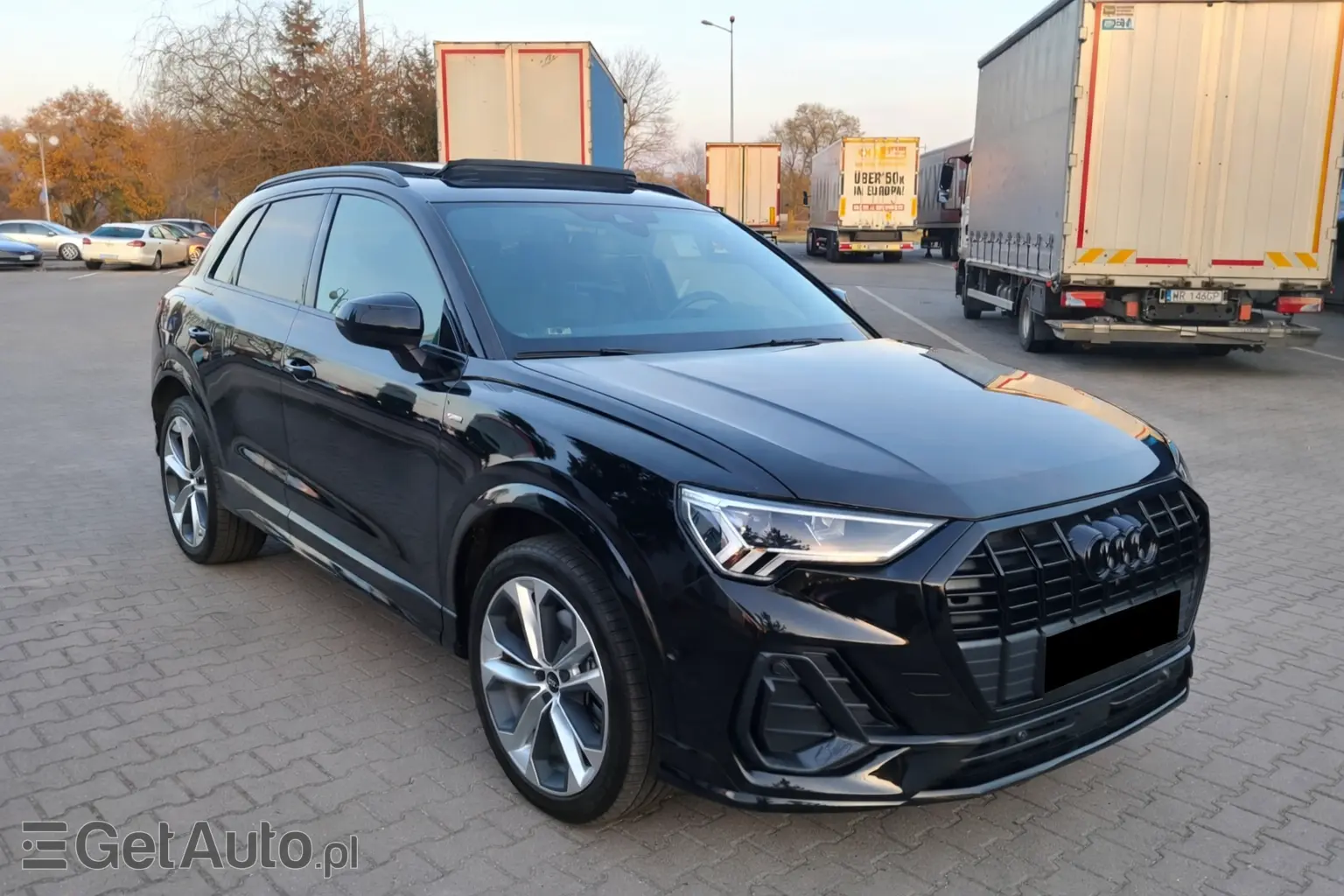 AUDI Q3 S line