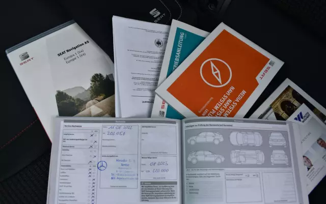 SEAT Leon 2.0 TDI DPF FR