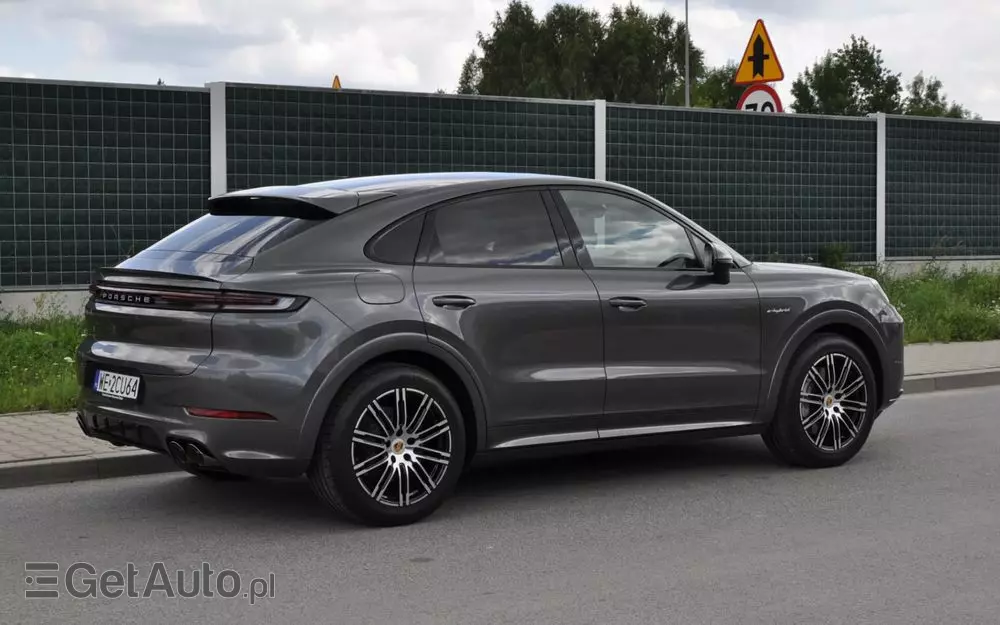 PORSCHE Cayenne E-Hybrid Turbo S Tiptronic S