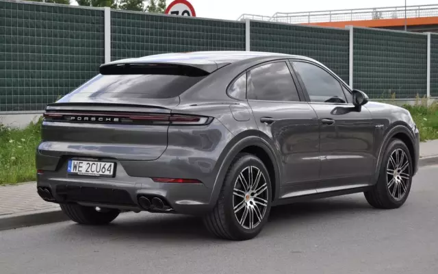 PORSCHE Cayenne E-Hybrid Turbo S Tiptronic S