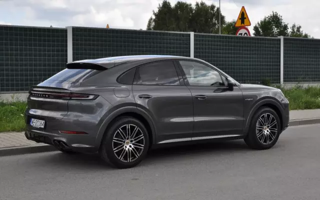 PORSCHE Cayenne E-Hybrid Turbo S Tiptronic S