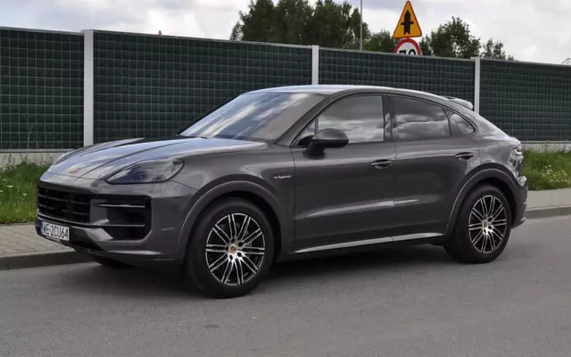 PORSCHE Cayenne E-Hybrid Turbo S Tiptronic S