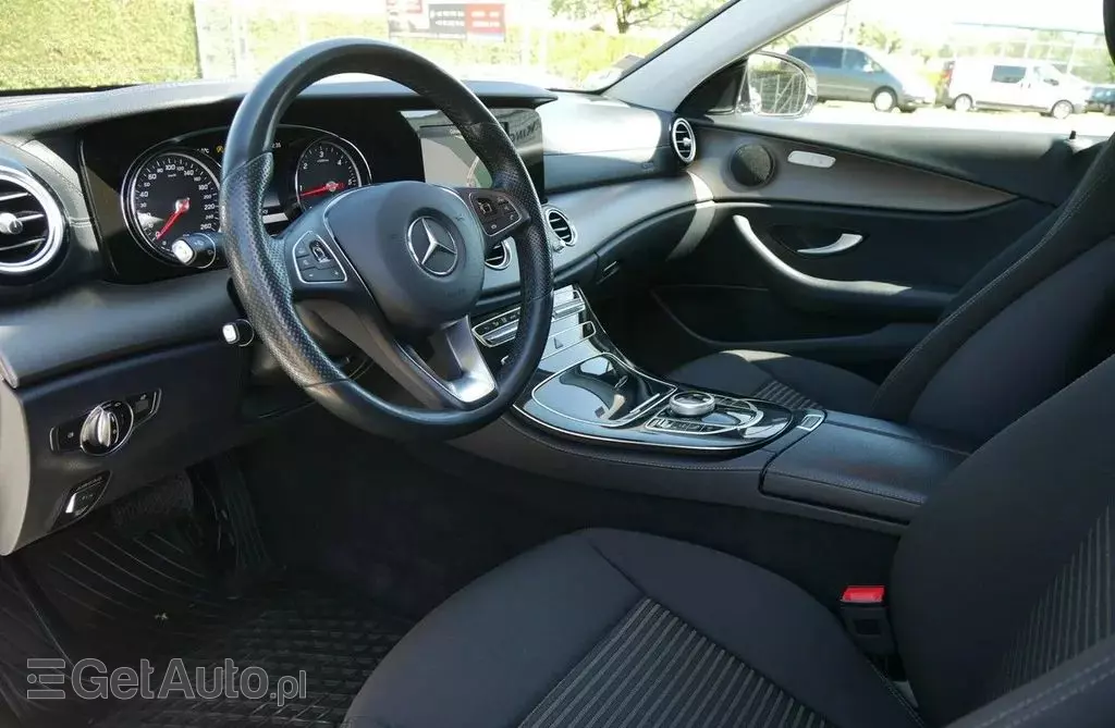 MERCEDES-BENZ Klasa E 