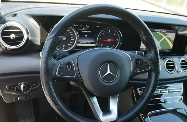 MERCEDES-BENZ Klasa E 