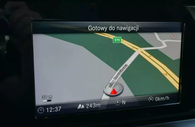 MERCEDES-BENZ Klasa E 