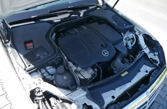 MERCEDES-BENZ Klasa E 