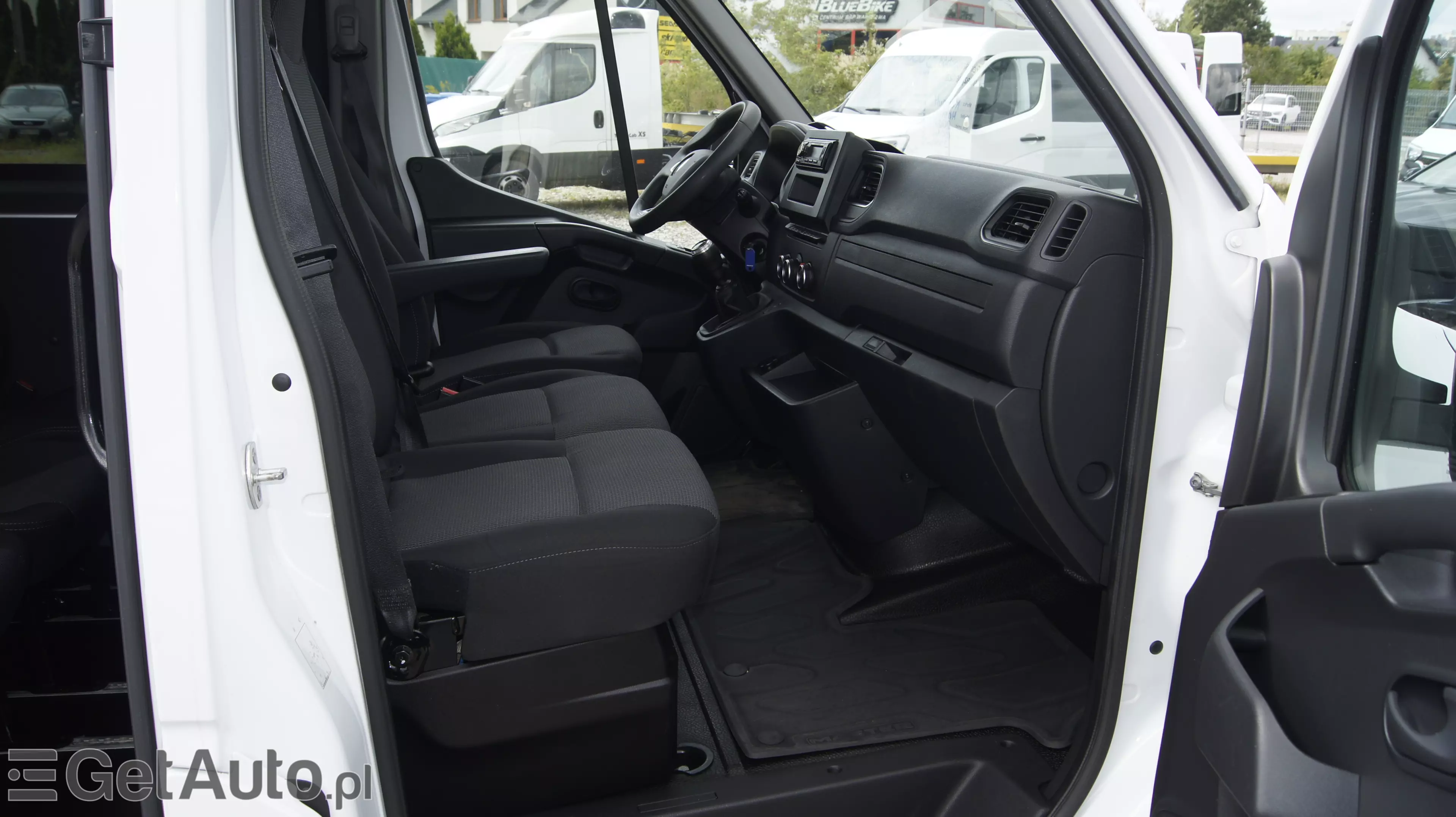 RENAULT MASTER 9 OSOBOWY