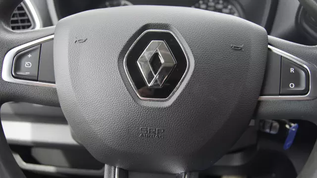 RENAULT MASTER 9 OSOBOWY