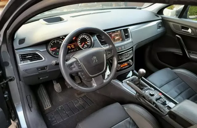 PEUGEOT 508 