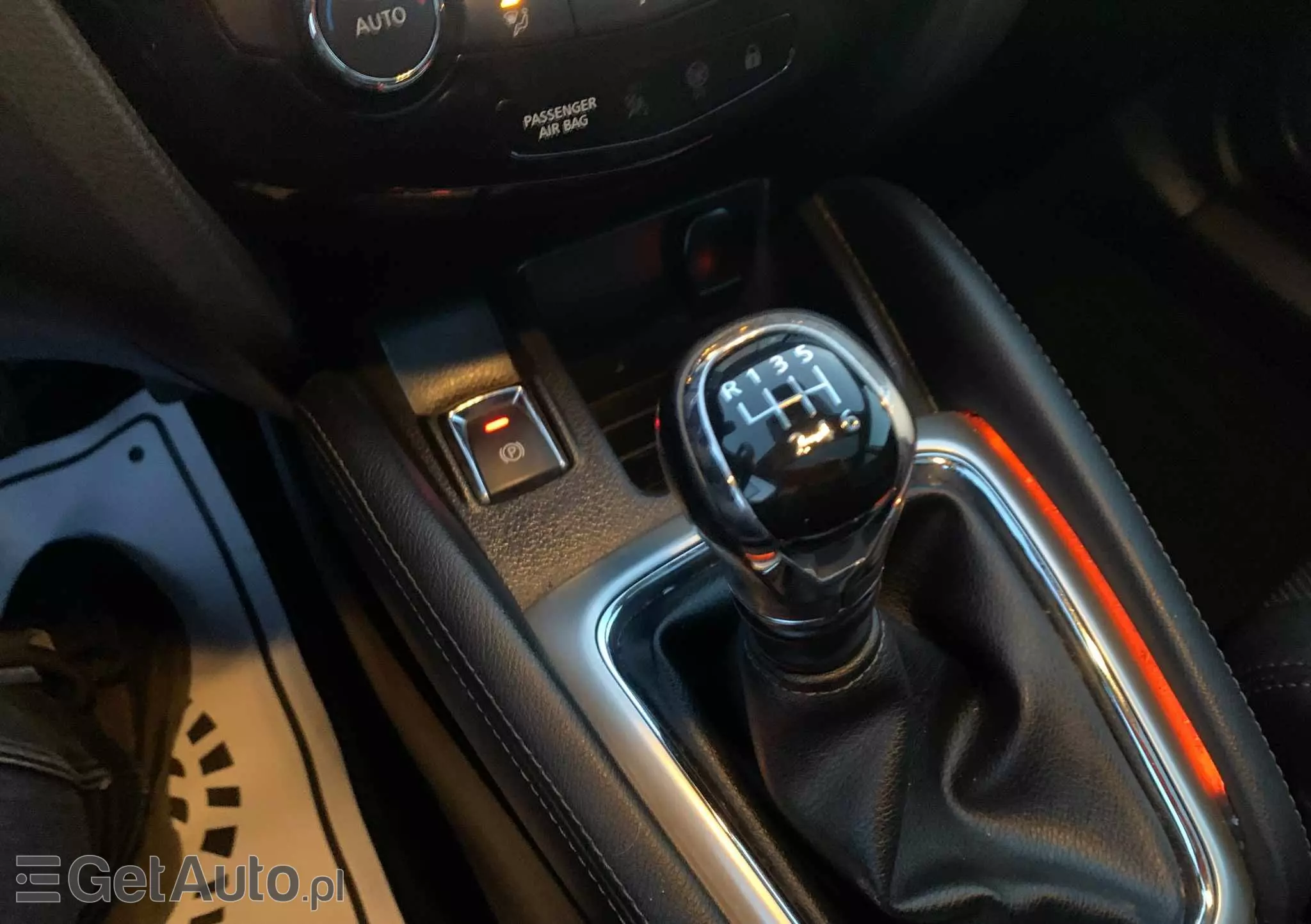 NISSAN Qashqai 1.6 DCi Tekna EU6