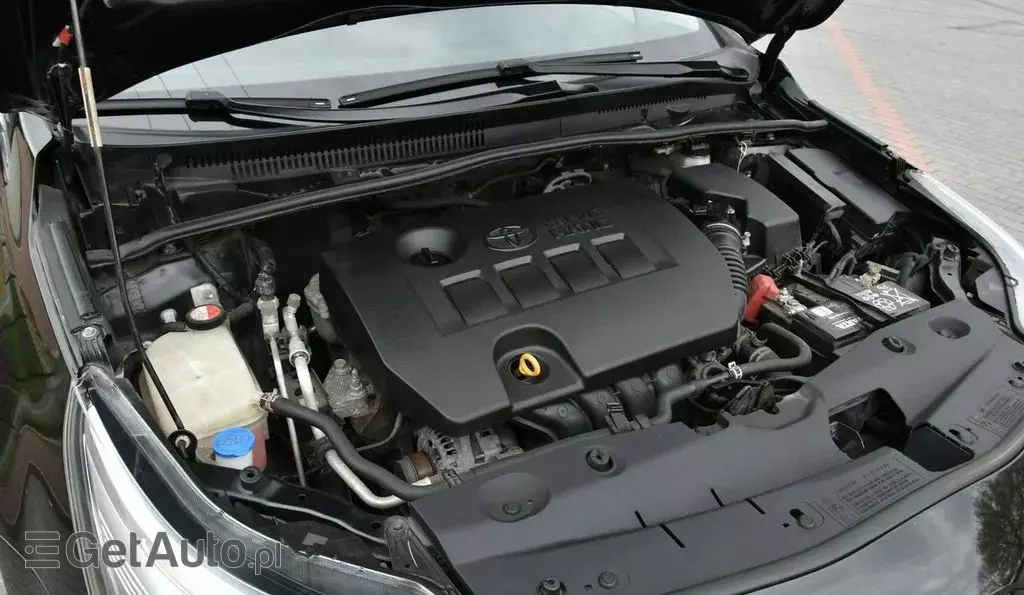 TOYOTA Avensis 
