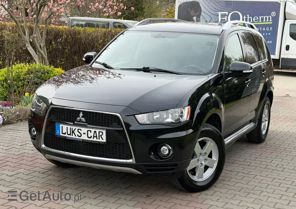MITSUBISHI Outlander 2.0 2WD Inform