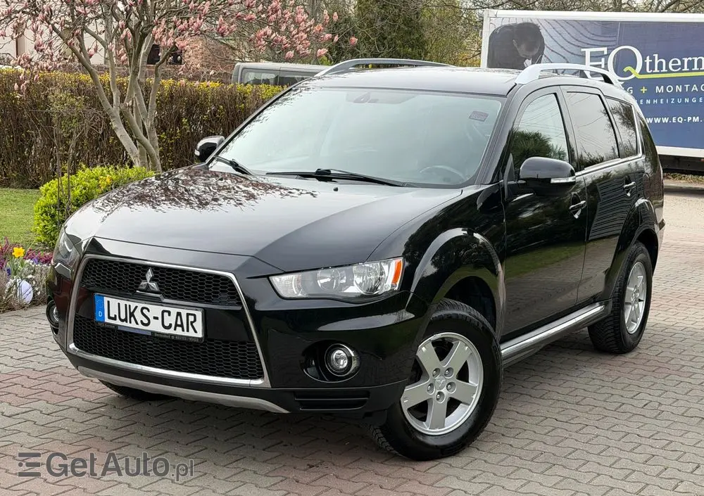 MITSUBISHI Outlander 2.0 2WD Inform