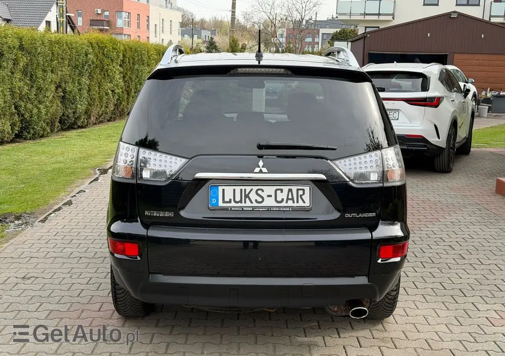 MITSUBISHI Outlander 2.0 2WD Inform