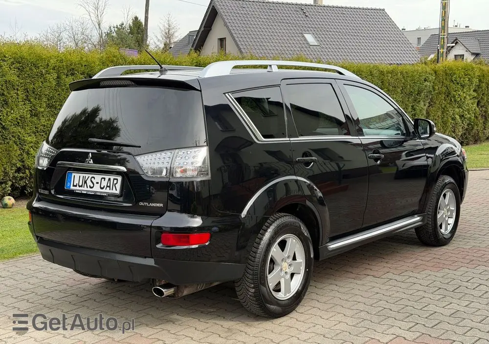 MITSUBISHI Outlander 2.0 2WD Inform