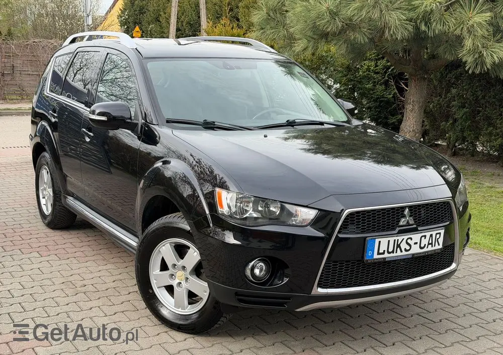 MITSUBISHI Outlander 2.0 2WD Inform