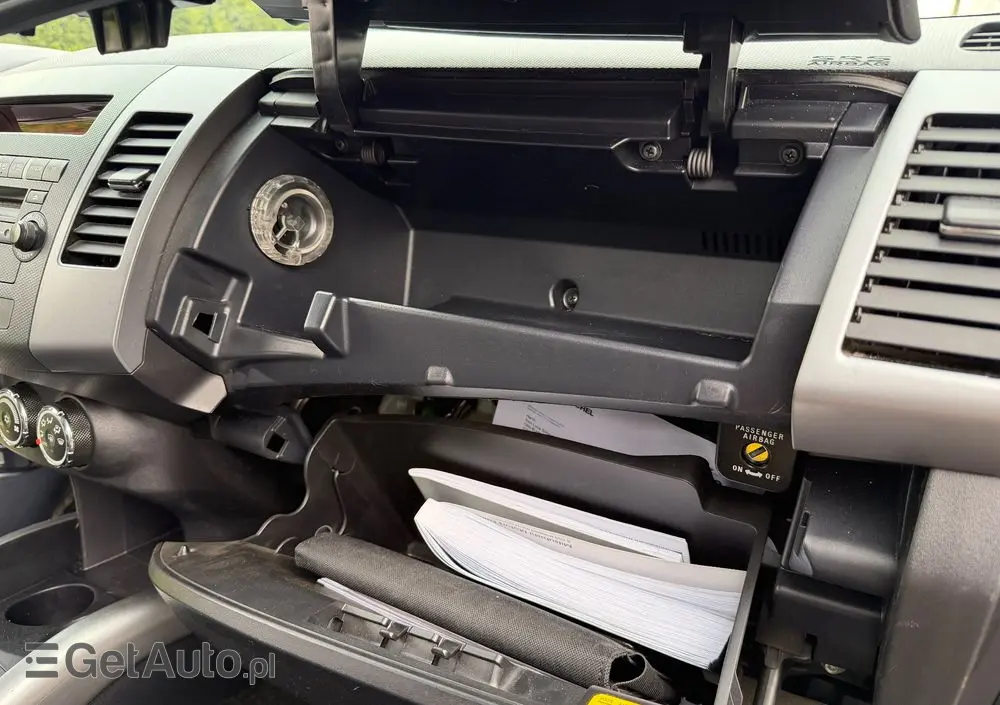 MITSUBISHI Outlander 2.0 2WD Inform