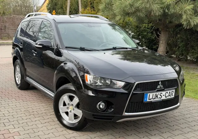 MITSUBISHI Outlander 2.0 2WD Inform