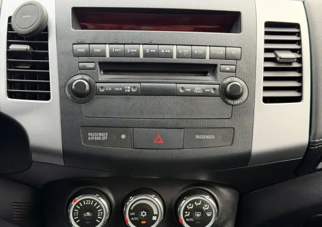 MITSUBISHI Outlander 2.0 2WD Inform