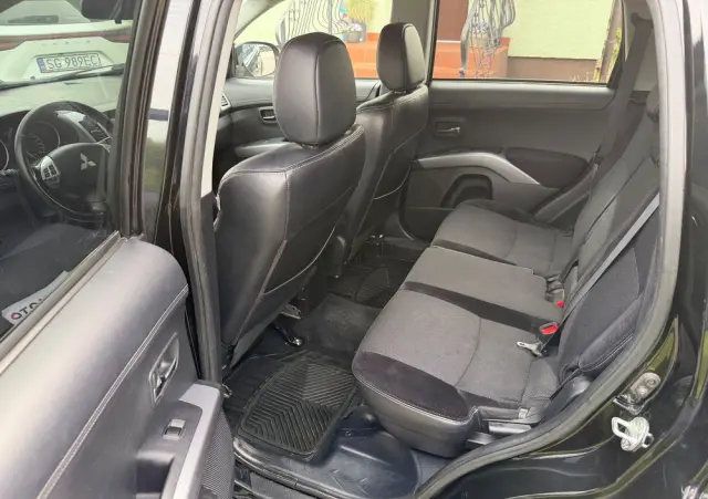 MITSUBISHI Outlander 2.0 2WD Inform