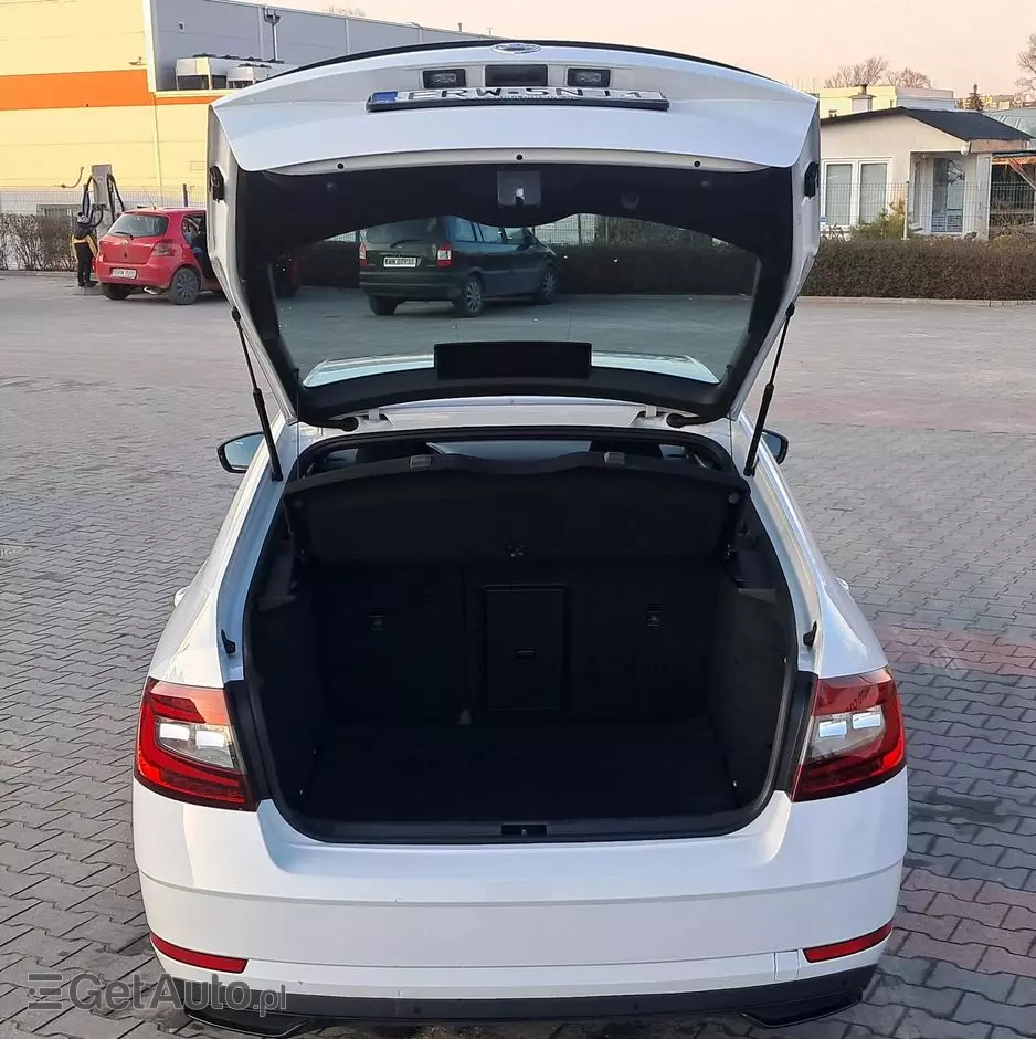 SKODA Octavia 1.6 TDI SCR Clever