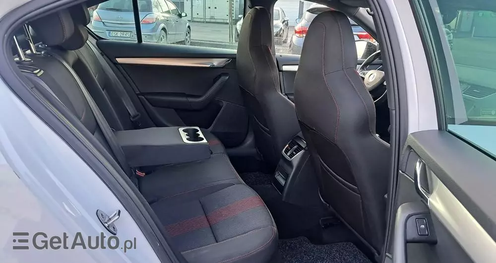 SKODA Octavia 1.6 TDI SCR Clever