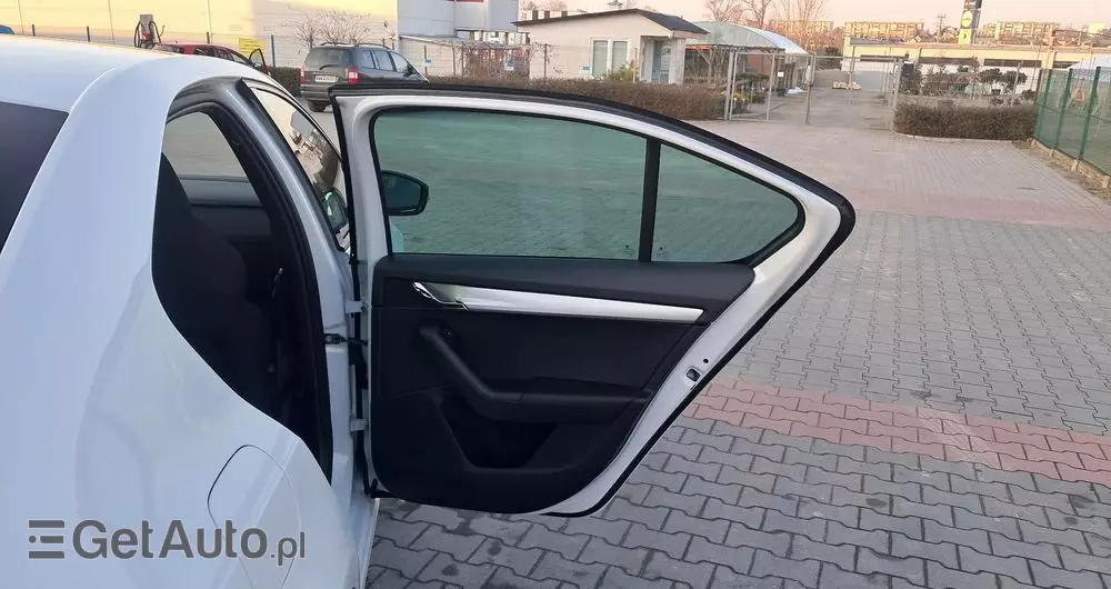 SKODA Octavia 1.6 TDI SCR Clever