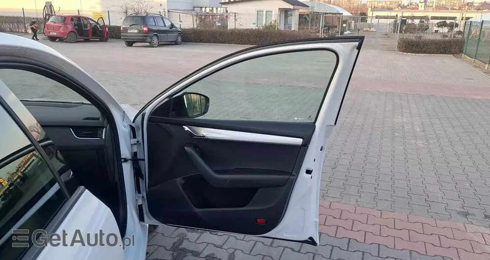 SKODA Octavia 1.6 TDI SCR Clever