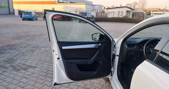 SKODA Octavia 1.6 TDI SCR Clever