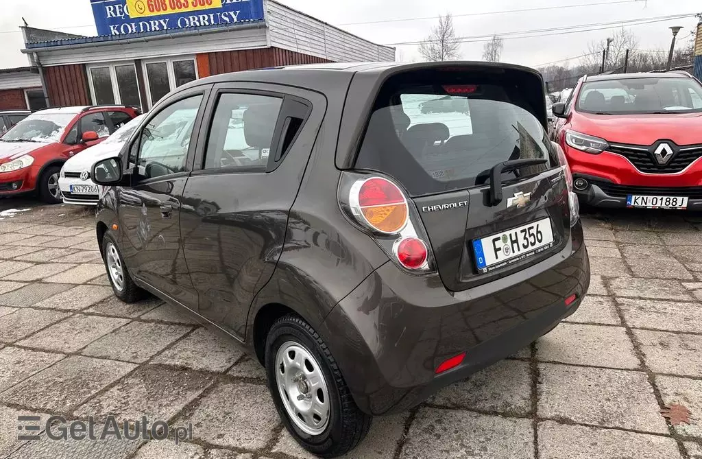 CHEVROLET Spark 