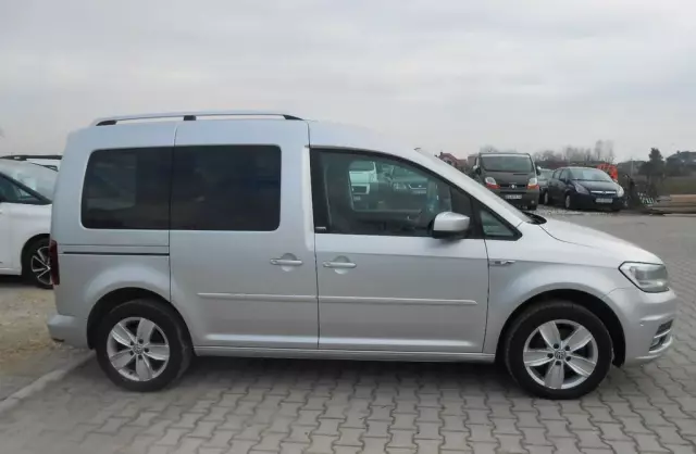 VOLKSWAGEN Caddy 