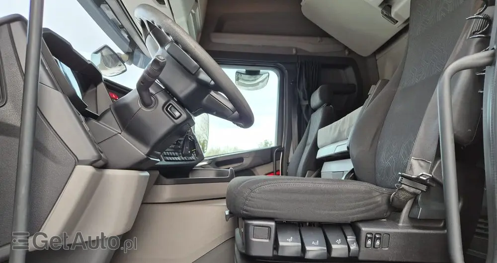 SCANIA SCANIA///G280///2020///EURO6/// 18000 KG///9 METRÓW///22 EUROPALETY///FIRANKA///DACH PODNOSZONY///WAGA///NOWE  OPONY///STAN BARDZO DOBRY 