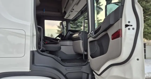 SCANIA SCANIA///G280///2020///EURO6/// 18000 KG///9 METRÓW///22 EUROPALETY///FIRANKA///DACH PODNOSZONY///WAGA///NOWE  OPONY///STAN BARDZO DOBRY 