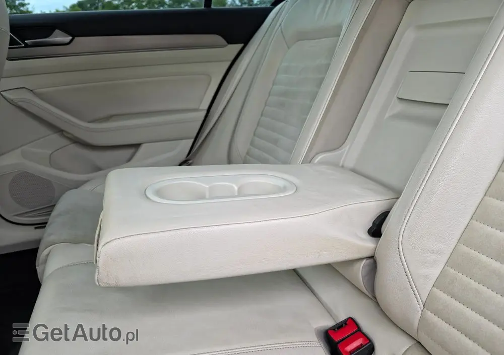 VOLKSWAGEN Passat 1.8 TSI BMT Highline DSG