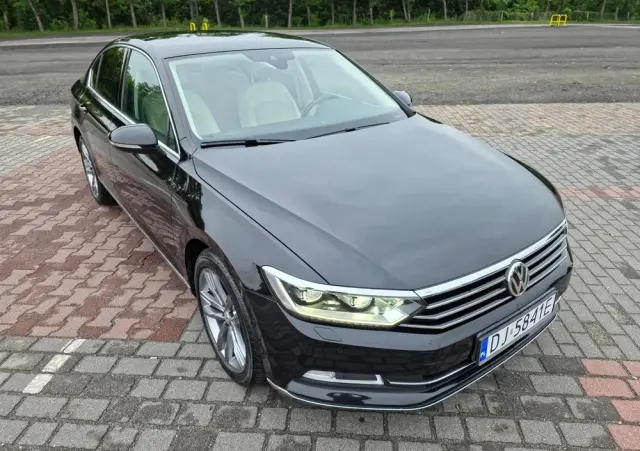 VOLKSWAGEN Passat 1.8 TSI BMT Highline DSG