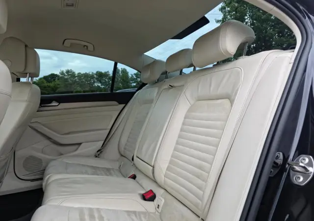 VOLKSWAGEN Passat 1.8 TSI BMT Highline DSG