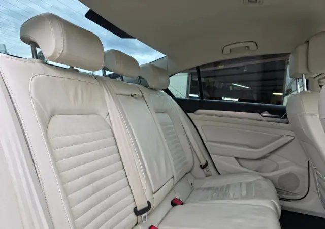 VOLKSWAGEN Passat 1.8 TSI BMT Highline DSG