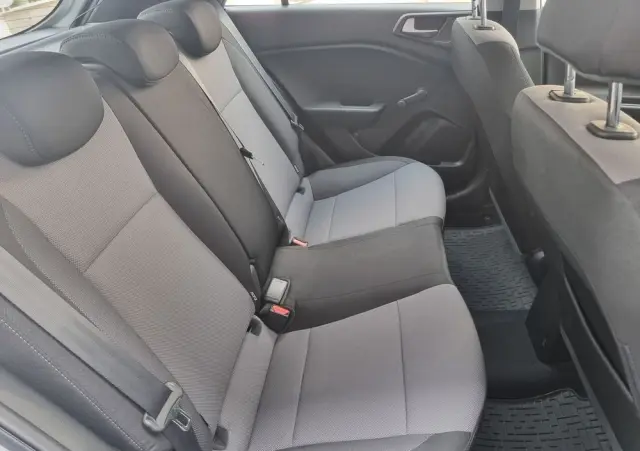 HYUNDAI I20 1.2 BlueDrive Classic +