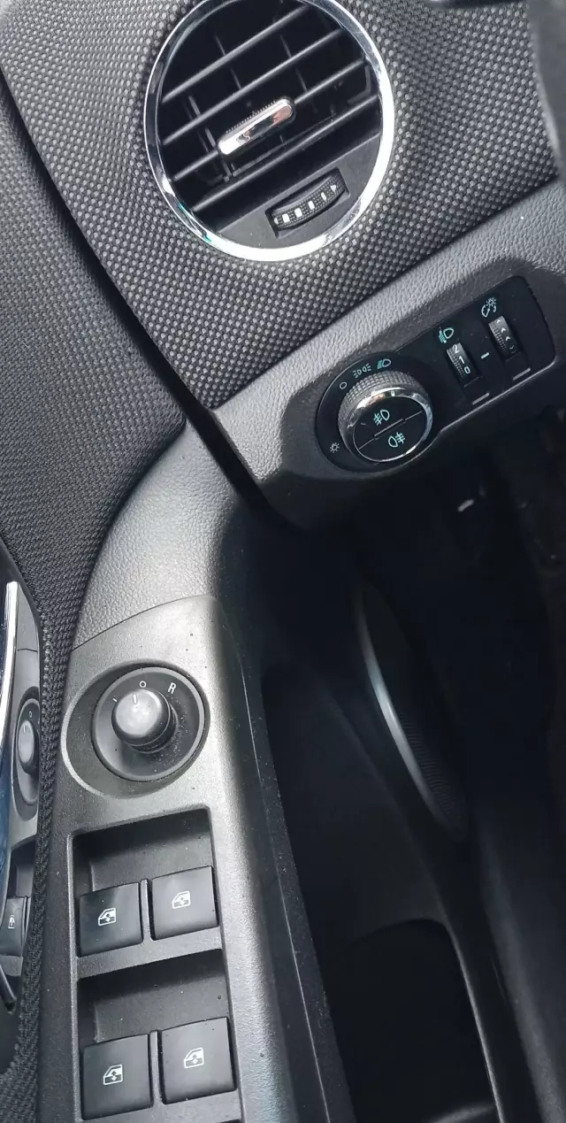 CHEVROLET Cruze 1.7 TD (130 KM)