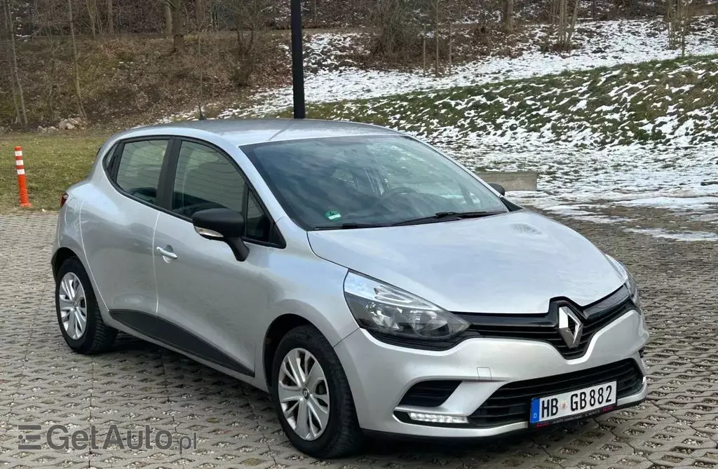 RENAULT Clio 1.5 dCi (75 KM)