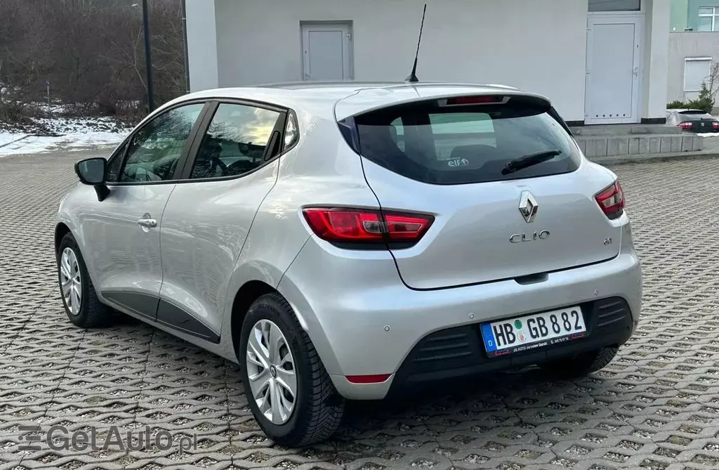 RENAULT Clio 1.5 dCi (75 KM)