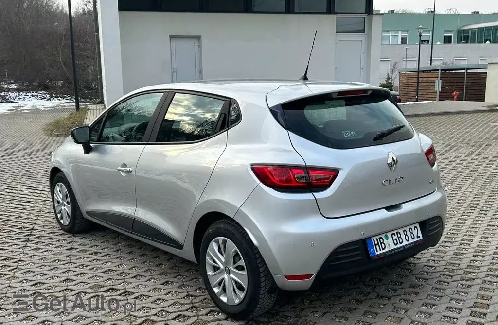 RENAULT Clio 1.5 dCi (75 KM)
