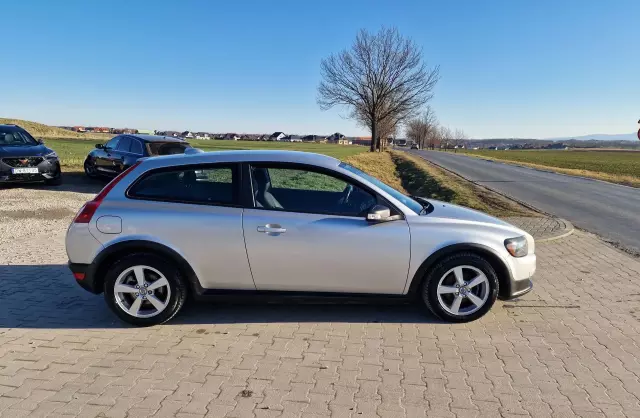 VOLVO C30 2.0D (136 KM)